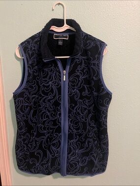 Karen Scott Navy Blue Patterned Fleece Vest